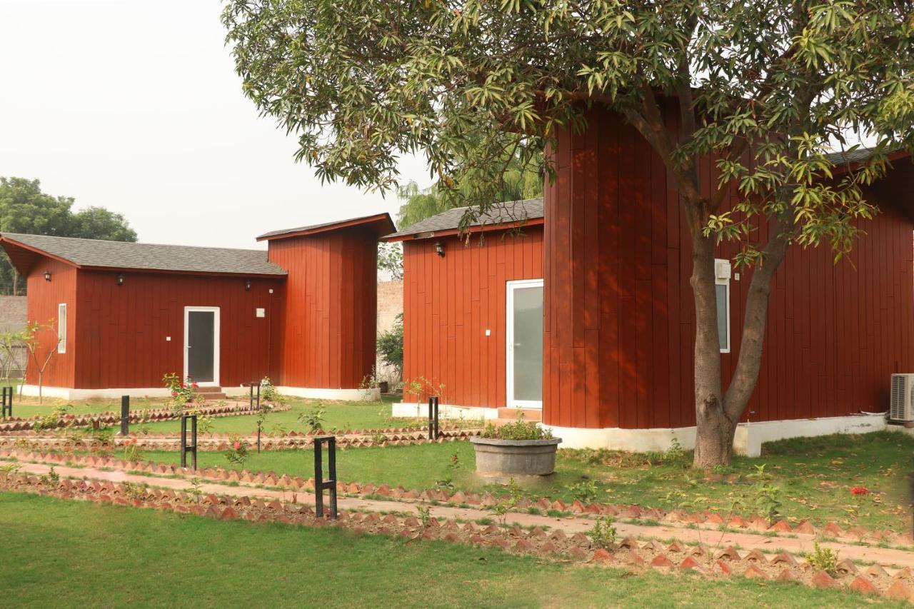 The Bageecha Bed and Breakfast Vrindāvan Exteriör bild