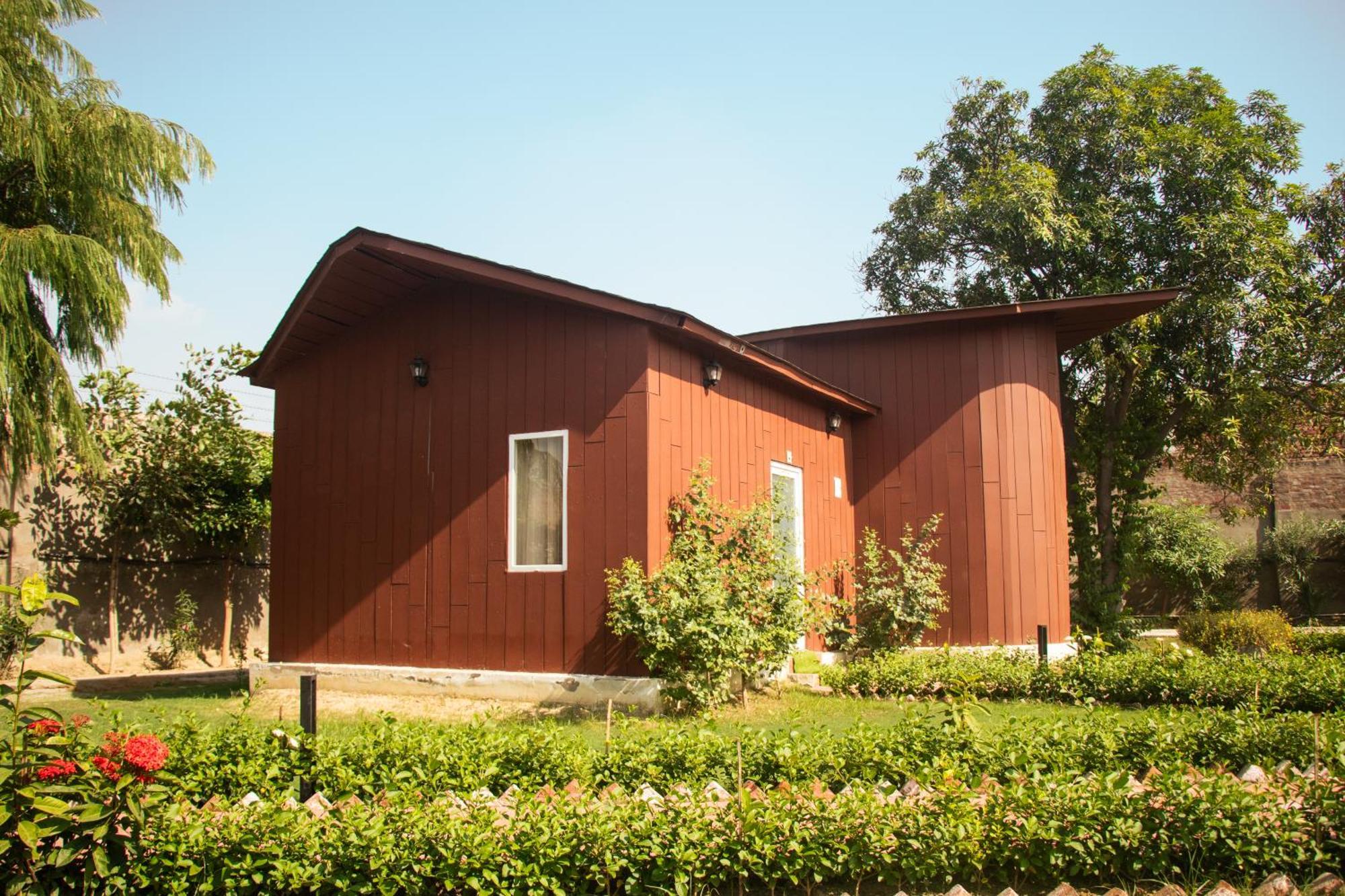 The Bageecha Bed and Breakfast Vrindāvan Exteriör bild