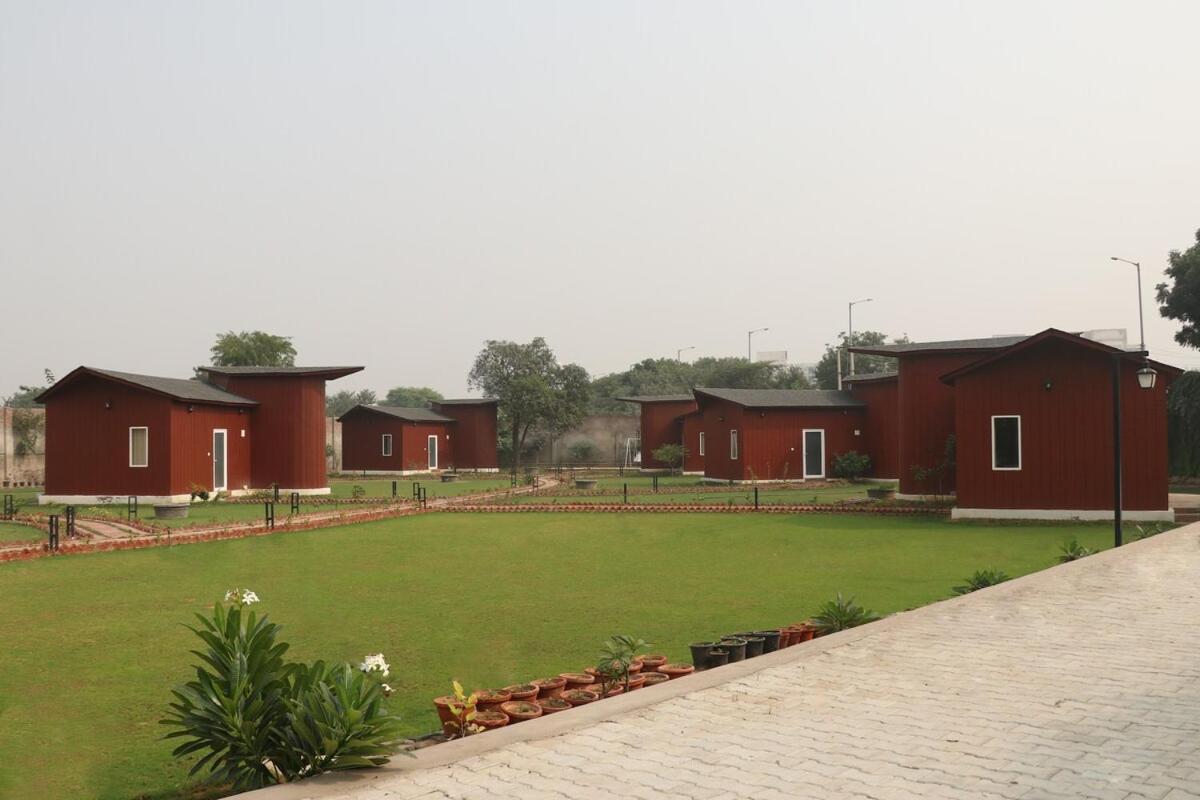 The Bageecha Bed and Breakfast Vrindāvan Exteriör bild